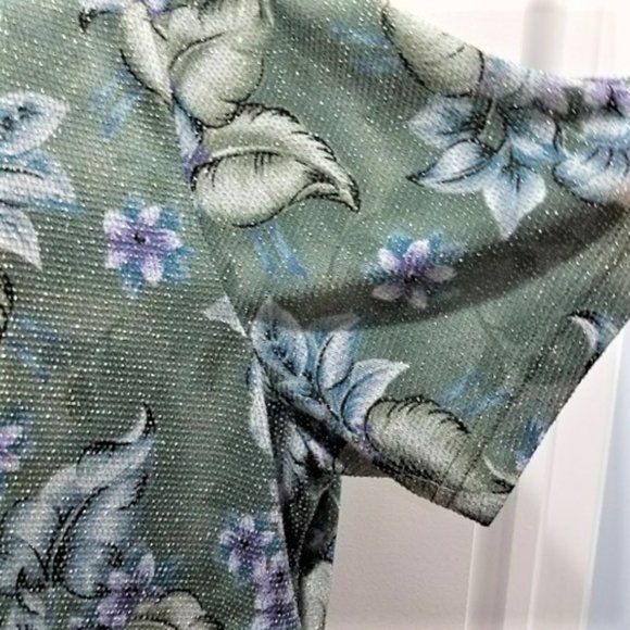 *SOLD*  Teddi Speckled Floral Festival Top 1X - Picture 6 of 7